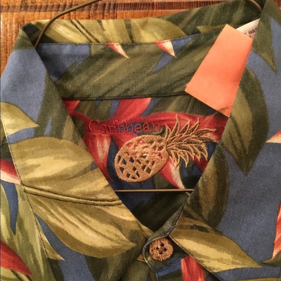 Man’s short sleeve shirt - Picture 2 of 3